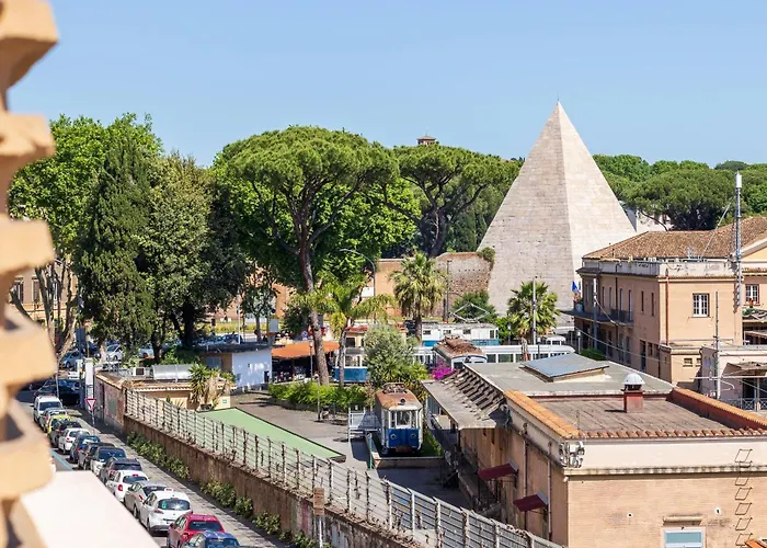 Cozy And Bright Pyramid *