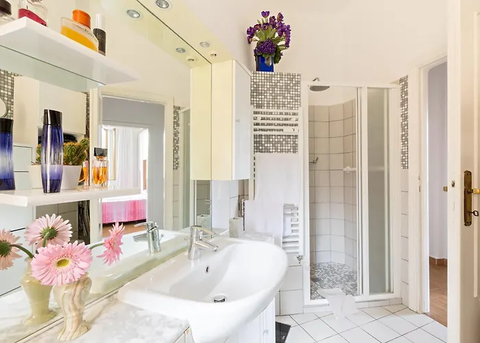 Apartment Cozy And Bright Pyramid Rome