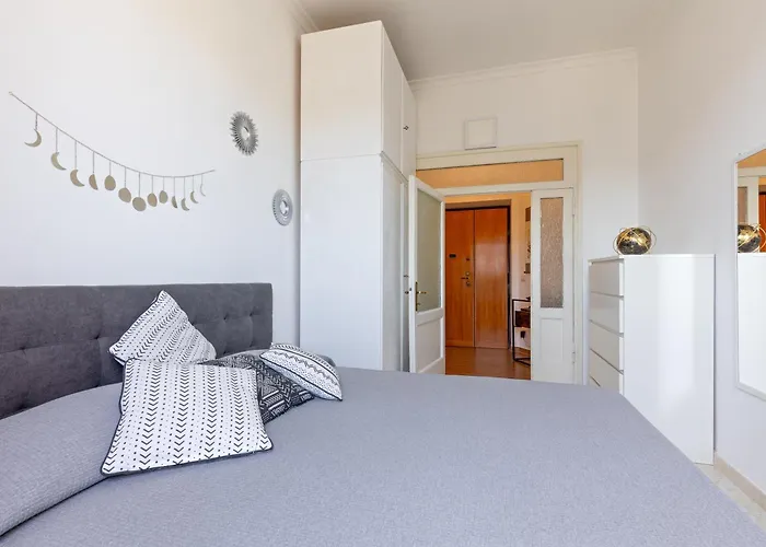 Apartment Cozy And Bright Pyramid *